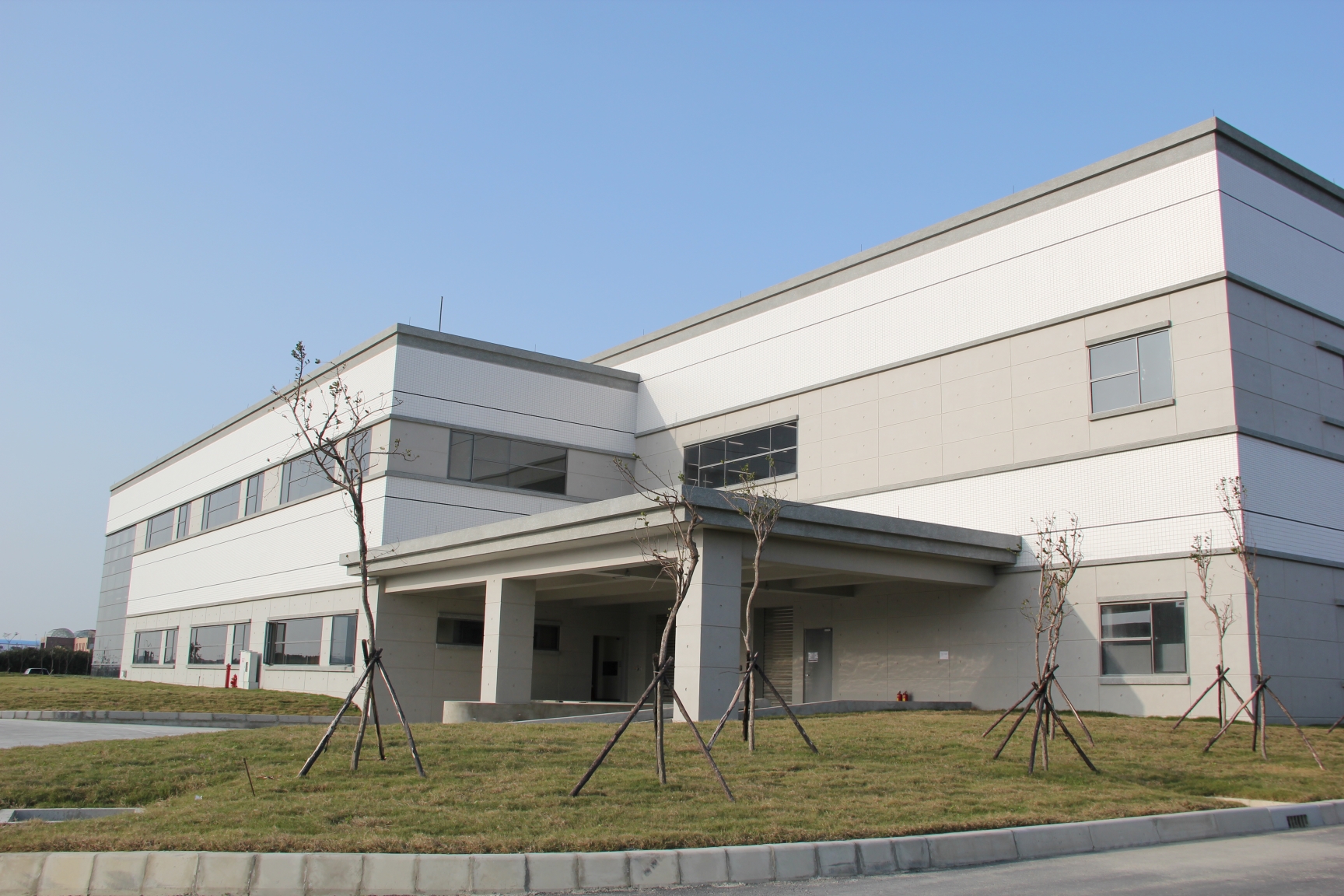 友達晶材台中港加工區一期廠房新建工程 