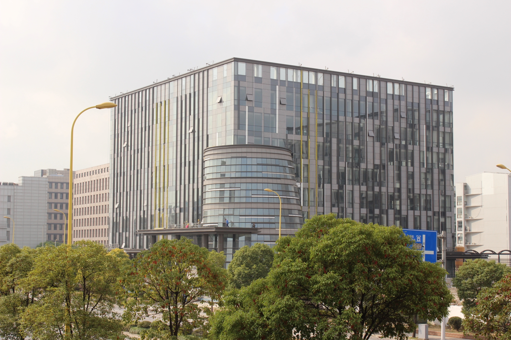 明基電通(上海)臨空園區明滬科研大樓二期新建工程 